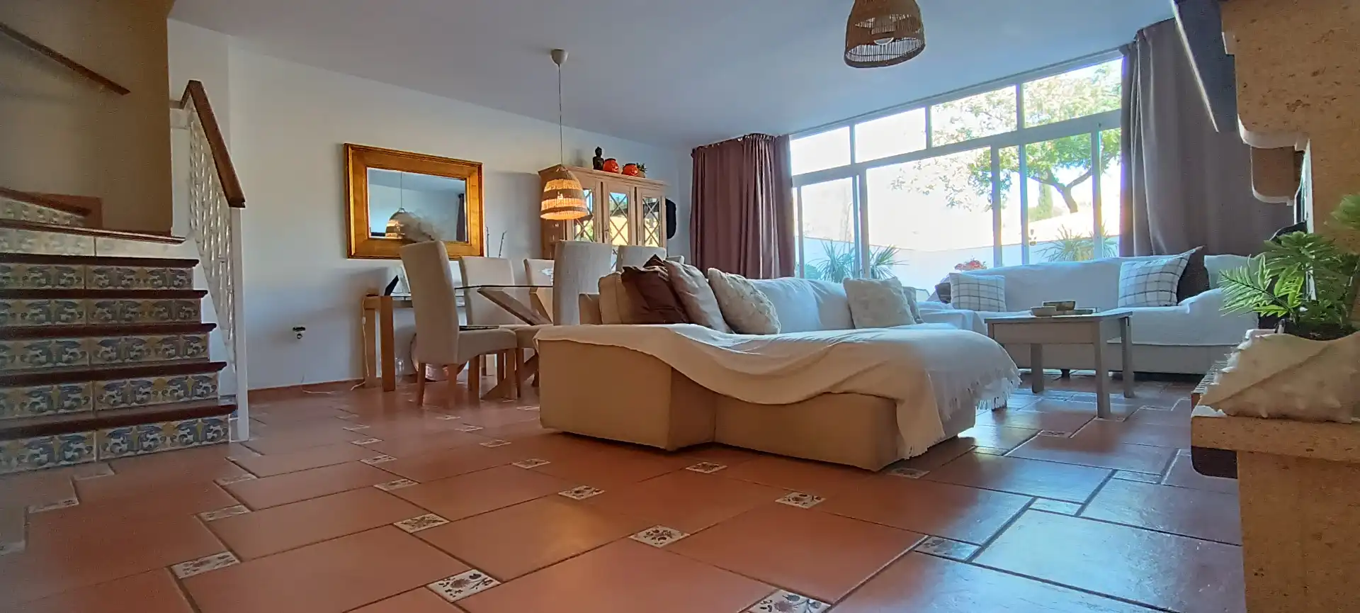 Living room of Detached homes for sale in Estepona  with Air Conditioner, Heating and Private garden