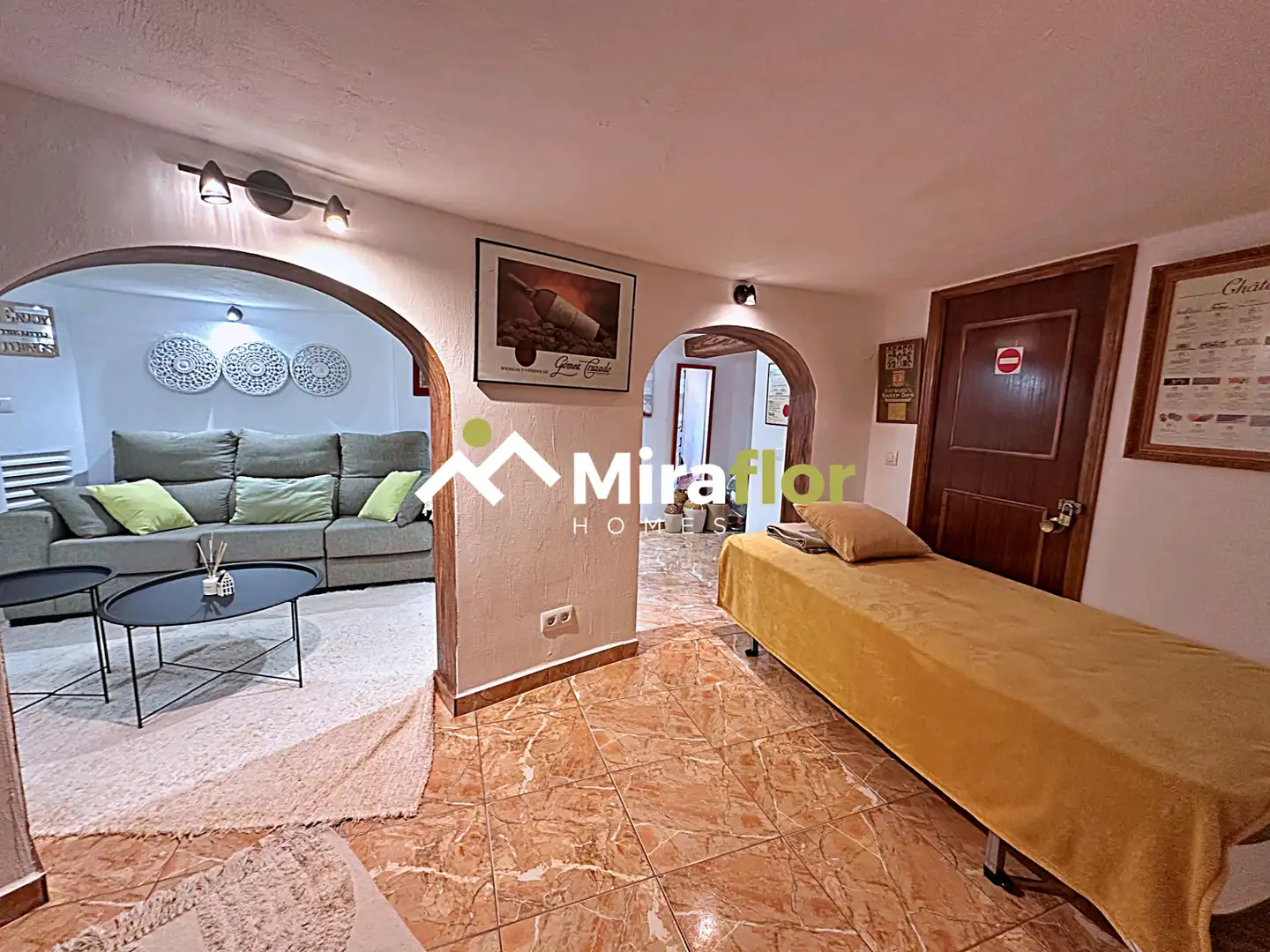 Chalet con piscina en venta en Calle los Almendros, imagen 37