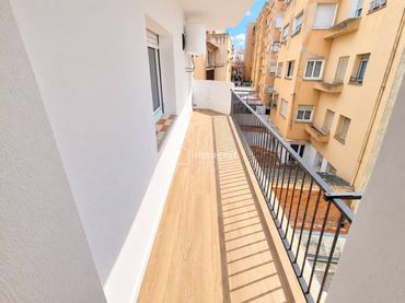 Flat with balcony for sale in Plaza CATALUNYA