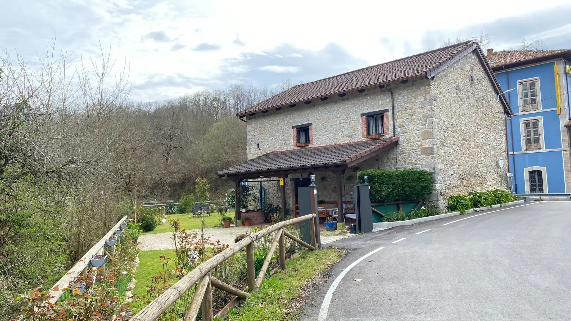 Exterior view of Houses for sale in Cangas de Onís  with Heating and Private garden