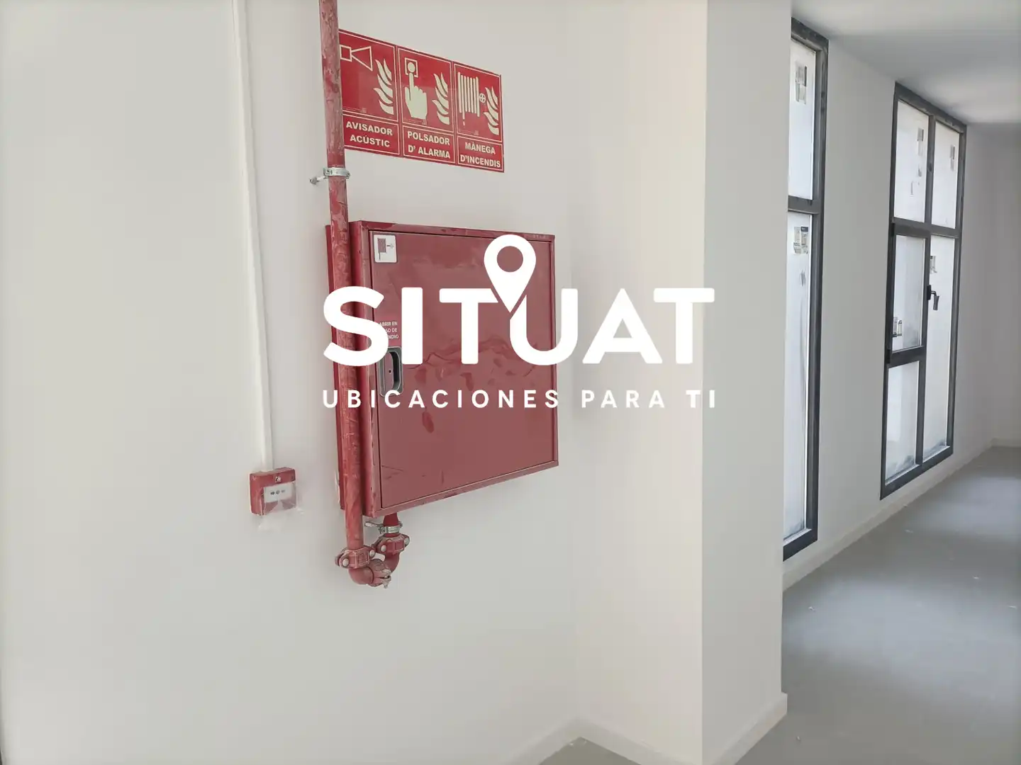 Vista exterior de Oficina de alquiler en L'Hospitalet de Llobregat con Aire acondicionado, Calefacción y Alarma