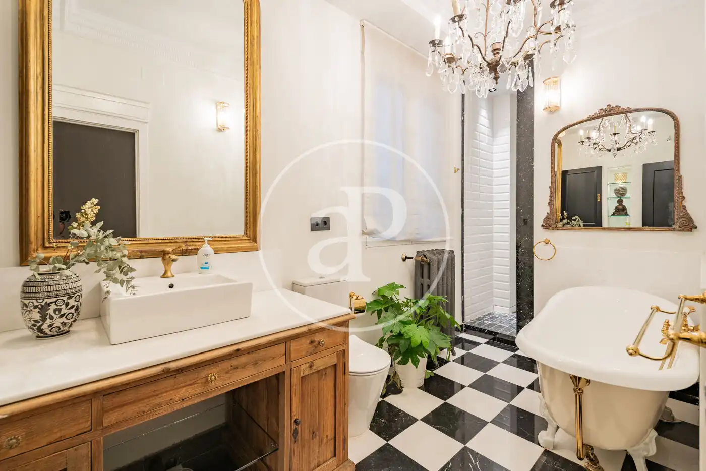 Baño de Piso en venta en Madrid con Aire acondicionado, Calefacción y Amueblado