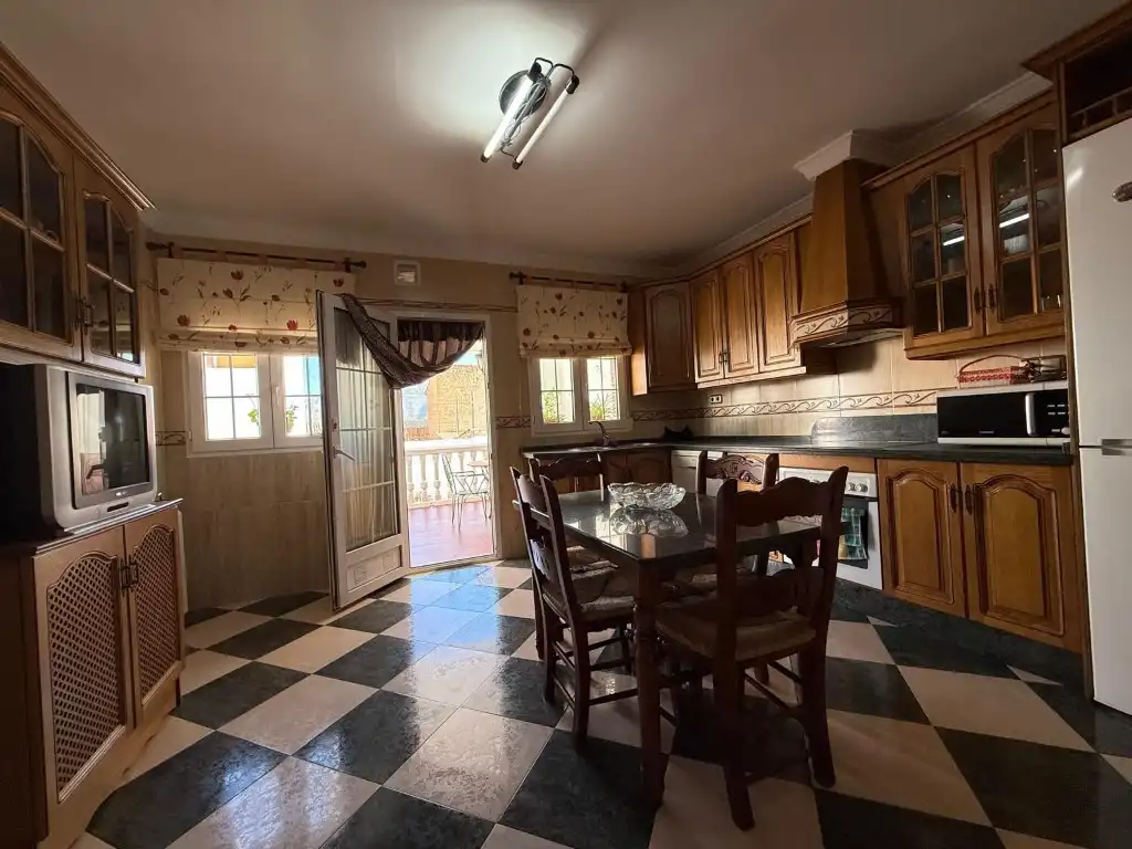 Kitchen of Houses for sale in Zafarraya  with Terrace, Storage room and Furnished