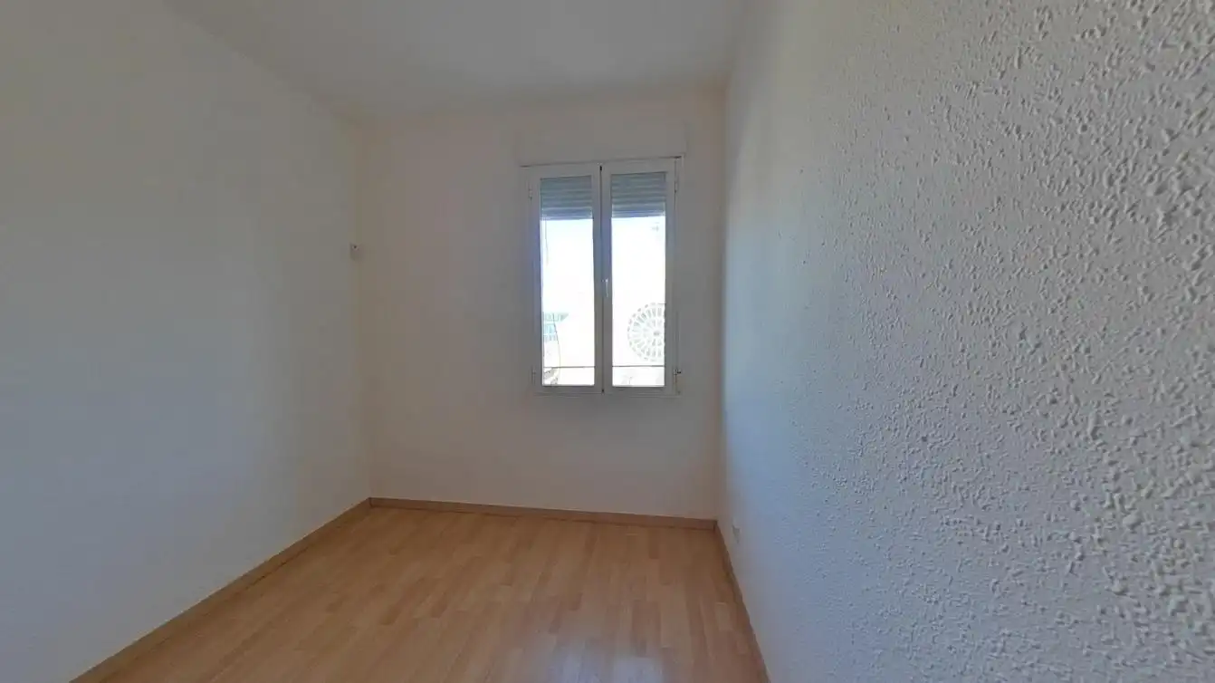 Habitación de Piso en venta en Madrid con Terraza