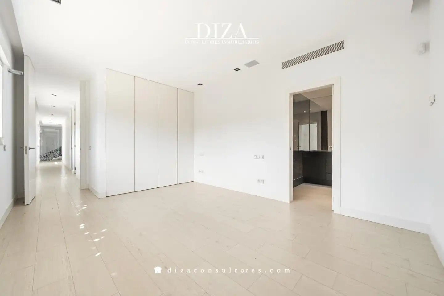 Bedroom of Houses for rent in Madrid  with Air Conditioner, Heating and Private garden