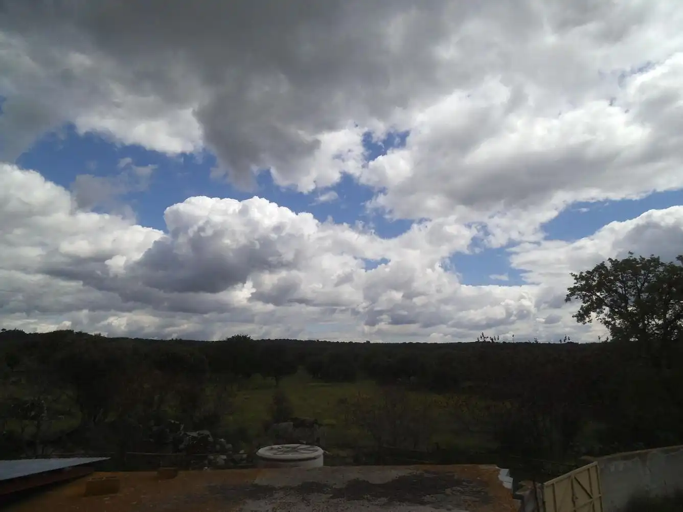 Vista exterior de Residencial en venda en Valdemorillo
