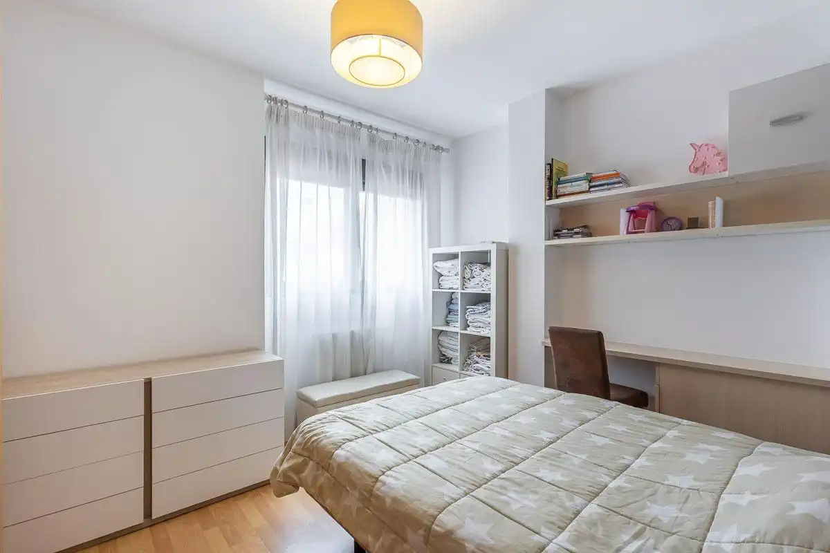 Detached homes for sale in Poniente