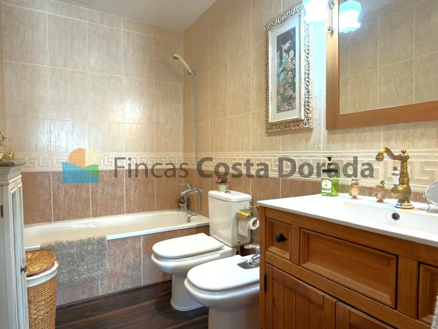 Badezimmer von Wohnung zum Verkauf in Cubelles mit Klimaanlage, Heizung und Terrasse