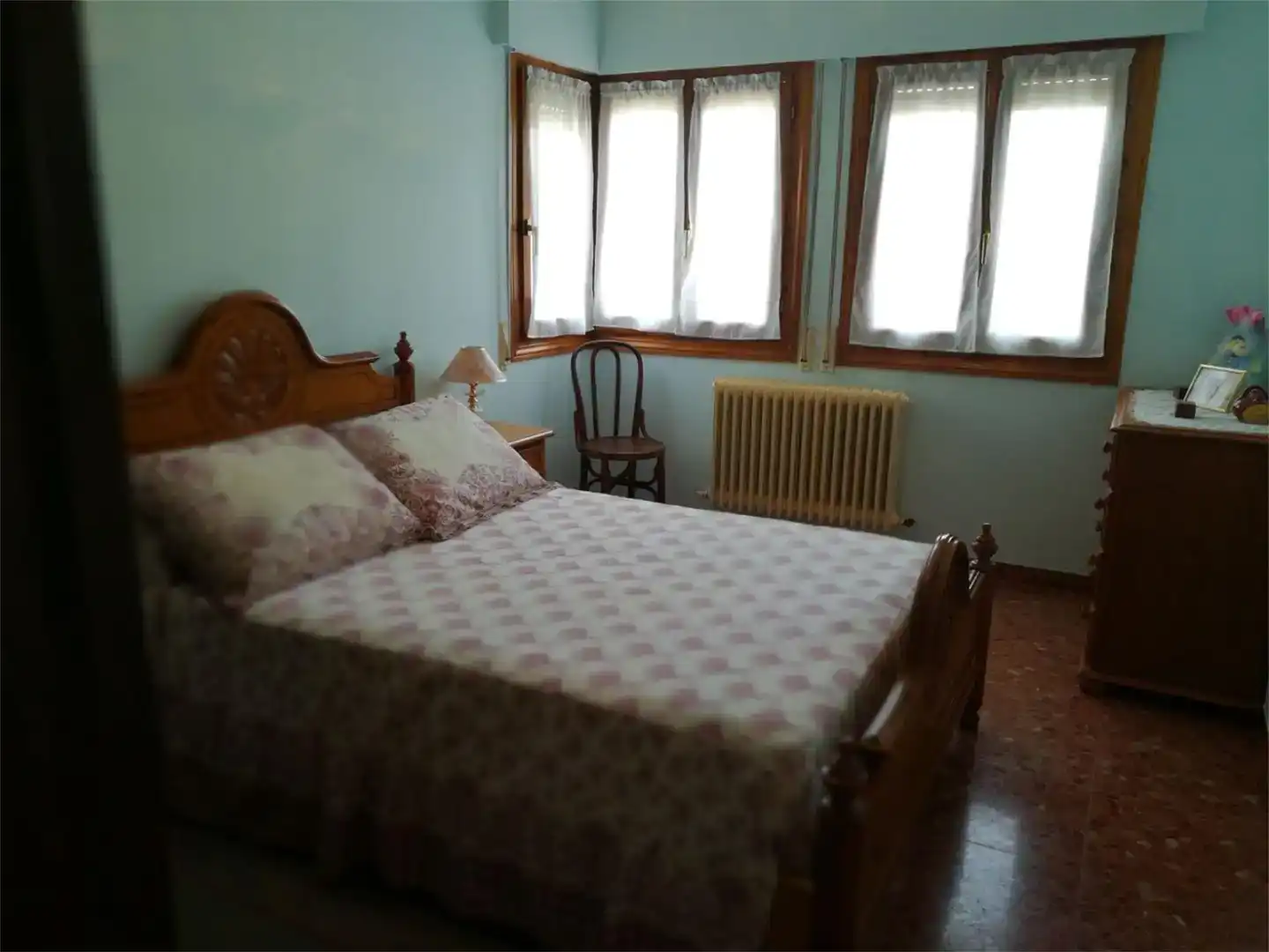 Dormitori de Casa o xalet en venda en Olmedo amb Jardí privat i Moblat