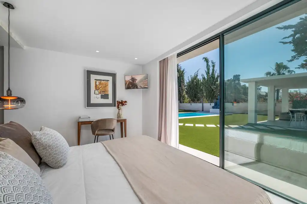 Habitación de Casa o chalet en venta en Marbella con Aire acondicionado, Calefacción y Jardín privado