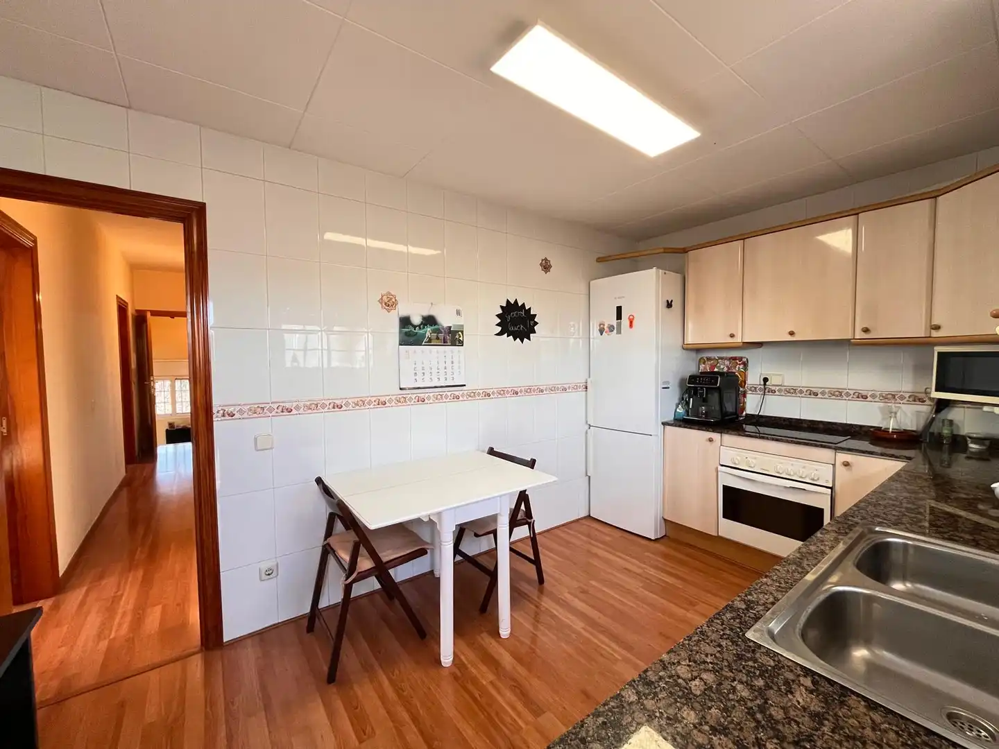 Cocina de Casa o chalet en venta en Vilanova i la Geltrú con Calefacción, Terraza y Piscina