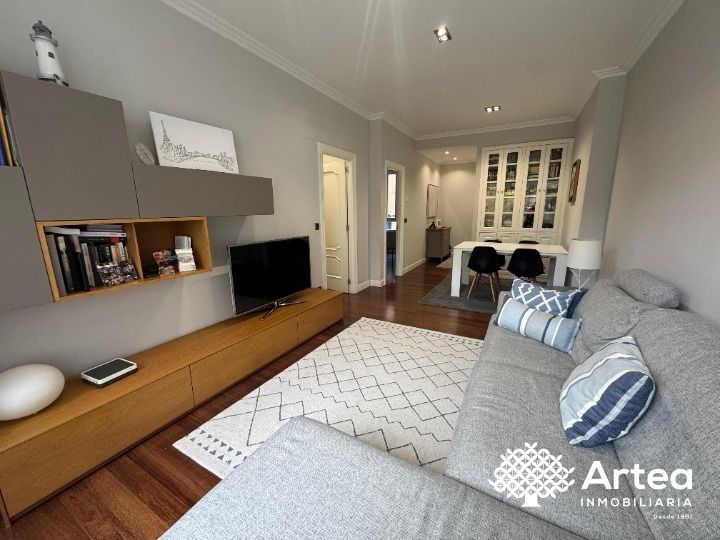 Living room of Flat for sale in Bilbao   with Heating and Storage room
