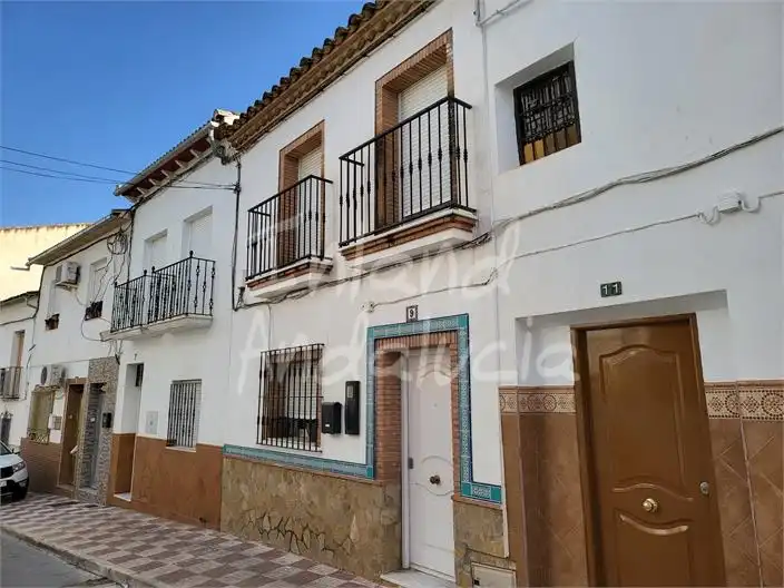Adossat amb piscina en venda a Encinas Reales