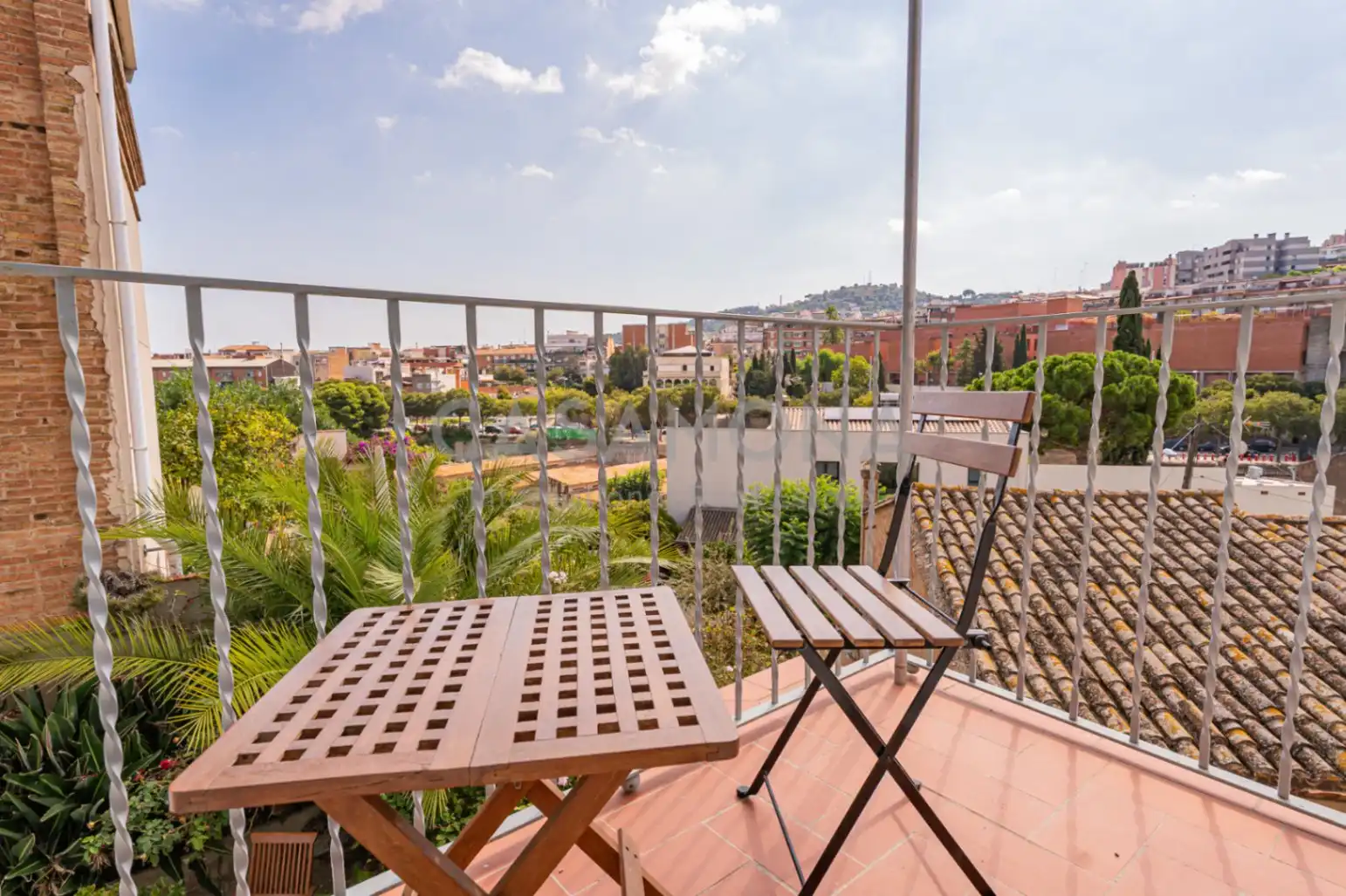 Balcony of Houses for rent to own in Barcelona  with Air Conditioner, Heating and Private garden