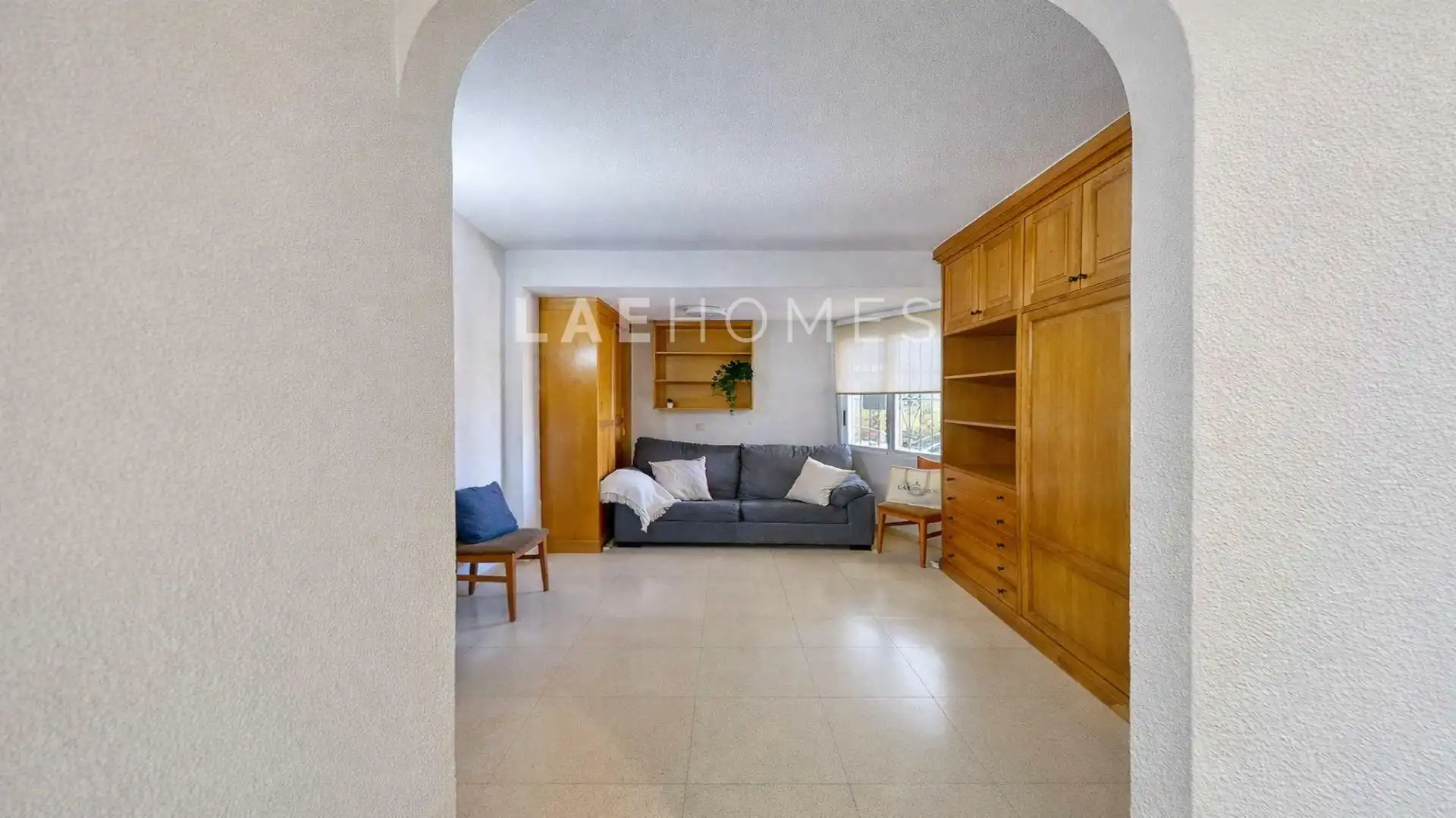 Sala d'estar de Planta baixa en venda en El Campello amb Jardí privat i Piscina comunitària