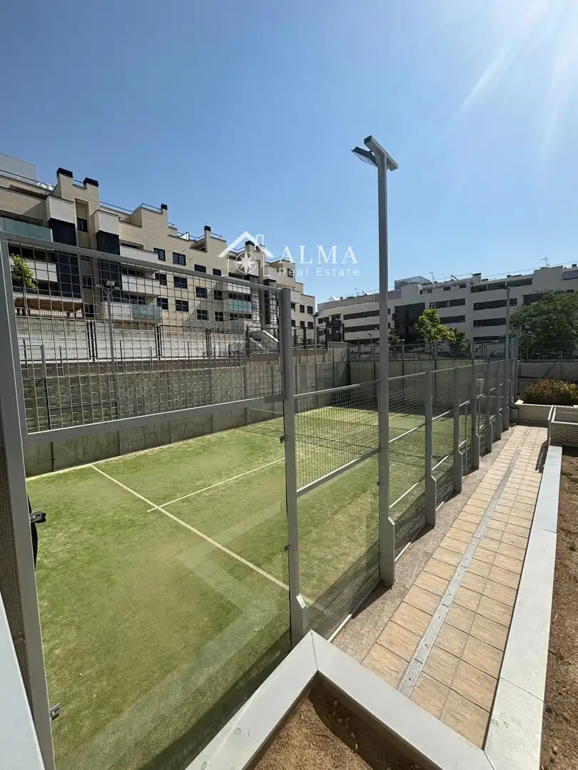 Vista exterior de Pis en venda en Valdemoro amb Aire condicionat, Calefacció i Terrassa