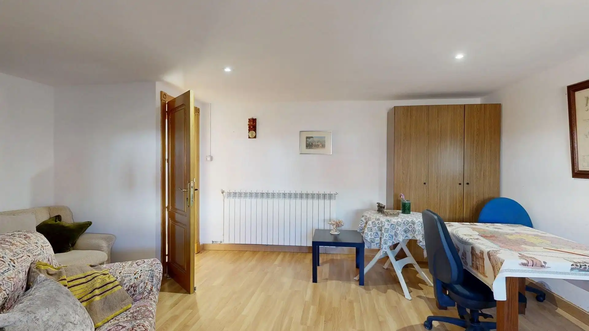 Casa o chalet en venta en Calle VAL DE LA CUEVA, Cadrete