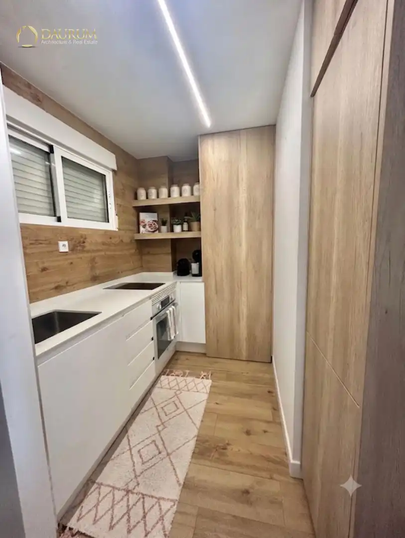 Flat with lift for sale in AVENIDA DE LA ARMADA ESPAÑOLA, imagen 5
