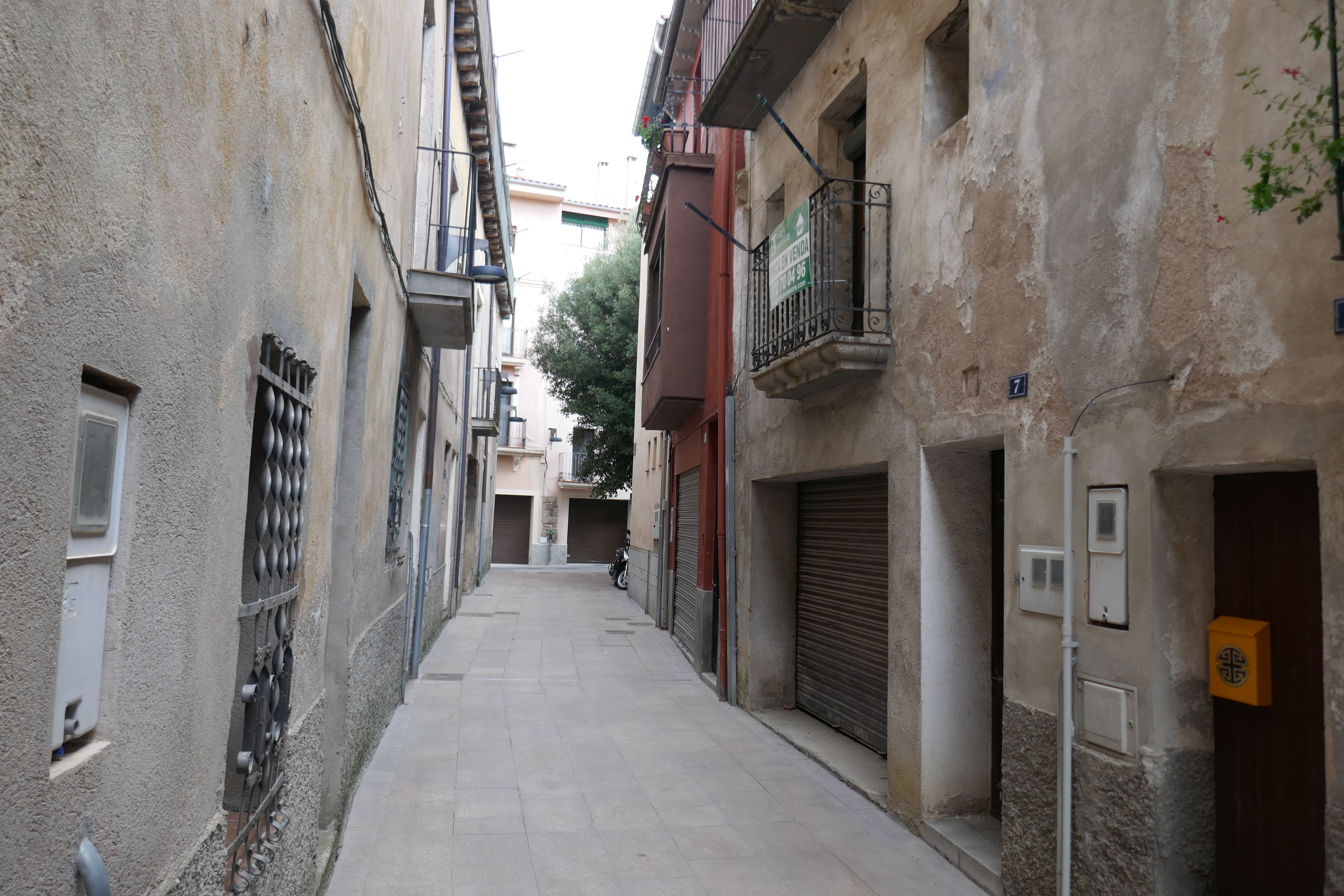 Vista exterior de Edifici en venda en Sant Joan de les Abadesses