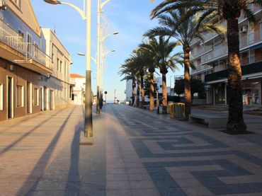 Locale commerciale in vendita a Oliva Playa