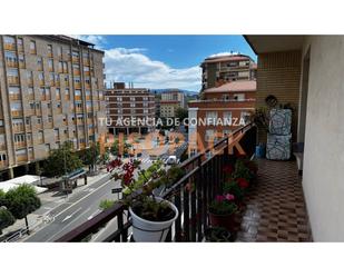 Exterior view of Flat for sale in Burlada / Burlata  with Heating, Parquet flooring and Balcony