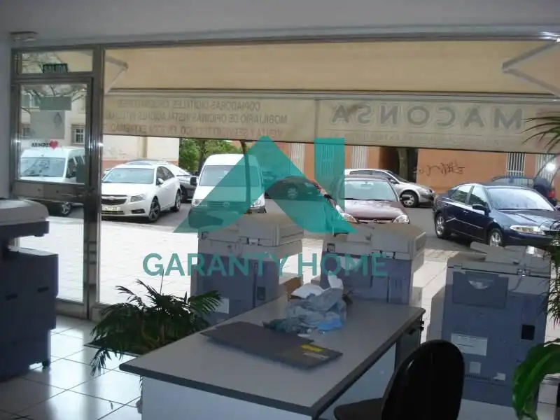 Local comercial en alquiler en Centro, imagen 2