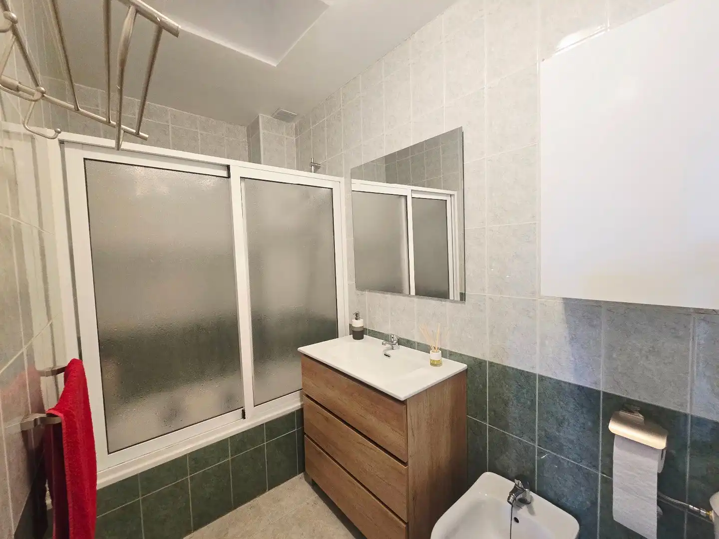 Badezimmer von Einfamilien-Reihenhaus zum Verkauf in Vera mit Klimaanlage, Terrasse und Abstellraum