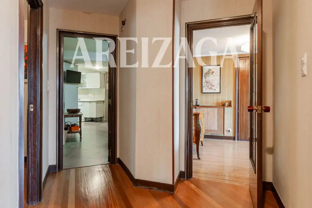 Piso en venta en Donostia - San Sebastián  con Calefacción, Terraza y Trastero