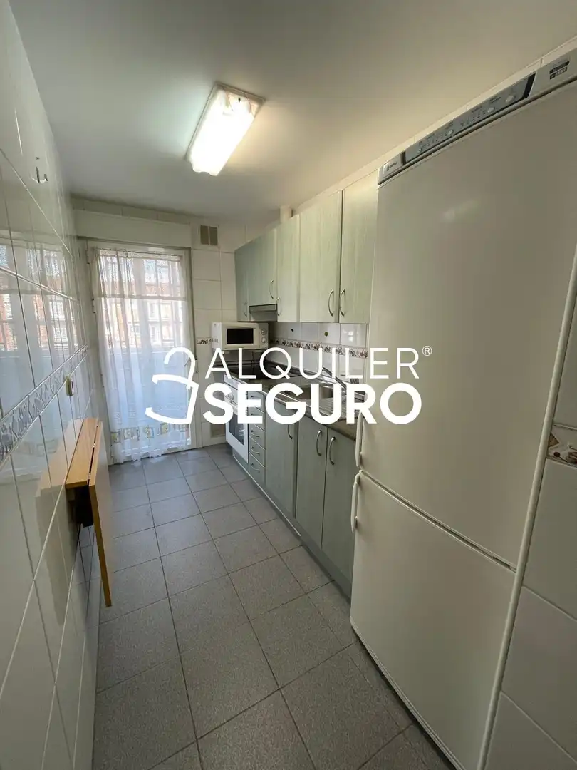 Kitchen of Flat for rent in Madrid  with Air Conditioner, Heating and Terrace