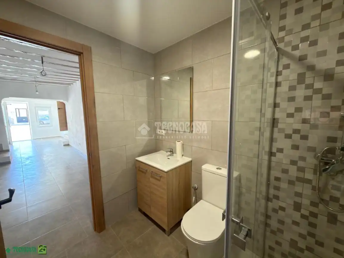 Baño de Casa adosada en venta en El Romeral con Terraza