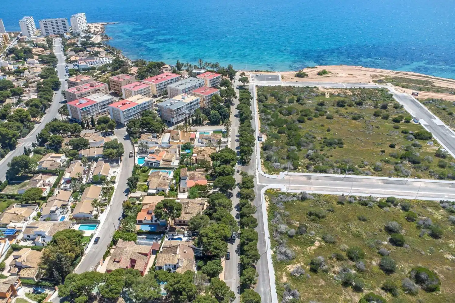 Vista exterior de Casa adosada en venta en Orihuela con Jardín privado, Terraza y Trastero