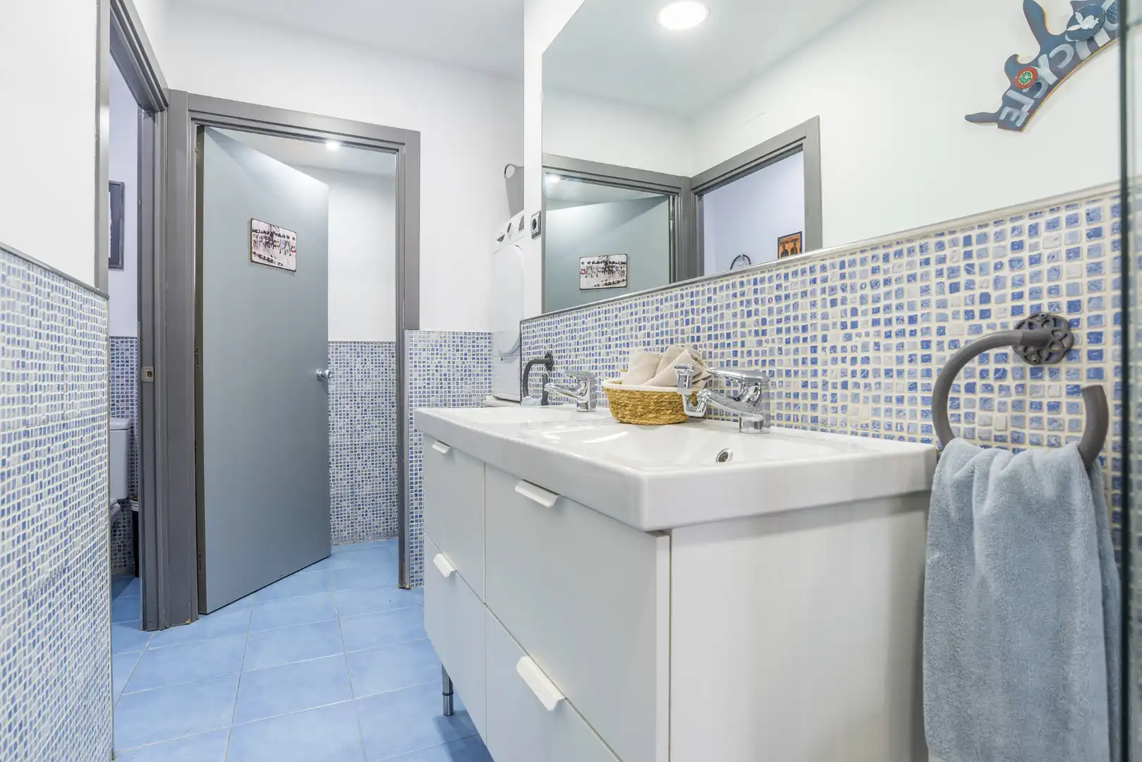 Baño de Nave industrial en venta en Madrid