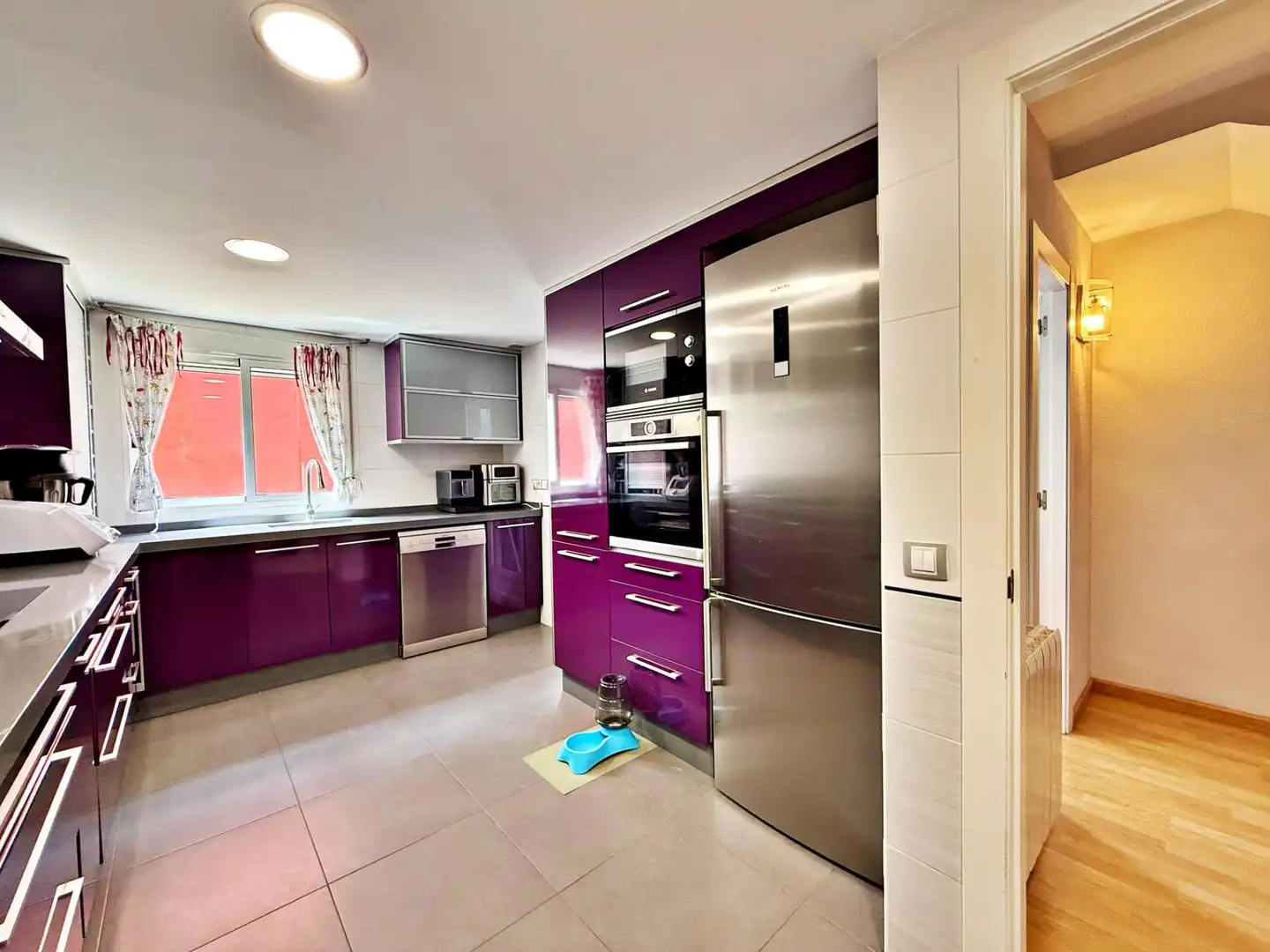 Cocina de Casa adosada en venta en Paterna con Aire acondicionado, Jardín privado y Trastero