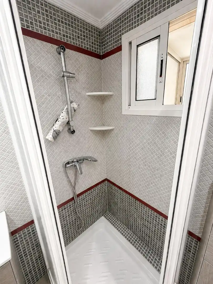 Baño de Piso en venta en Sevilla con Aire acondicionado, Calefacción y Terraza
