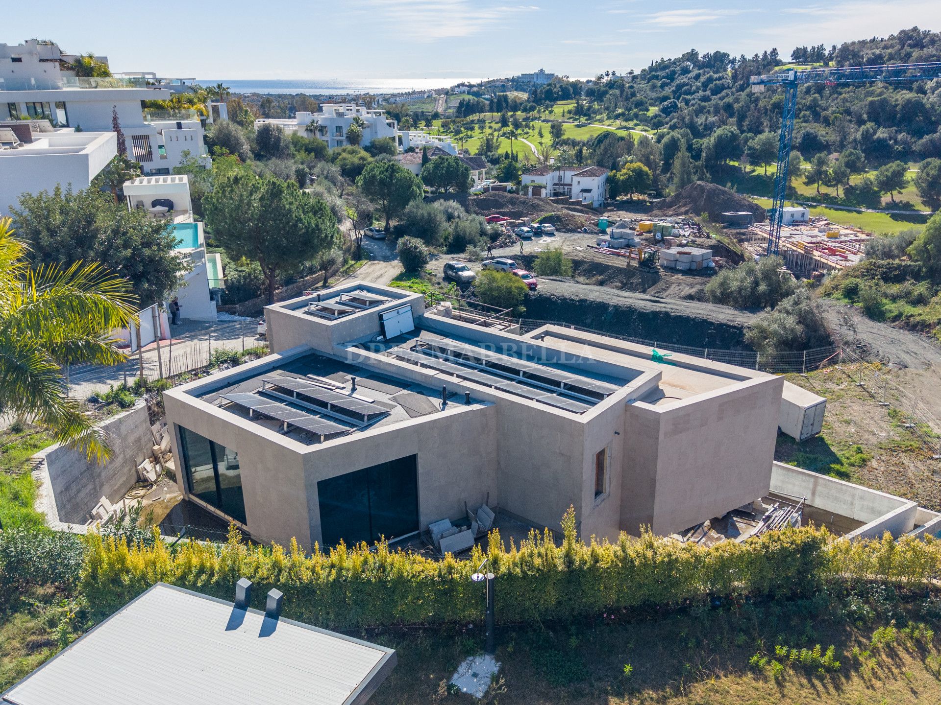 Vista exterior de Casa o xalet en venda en Benahavís amb Aire condicionat, Jardí privat i Piscina