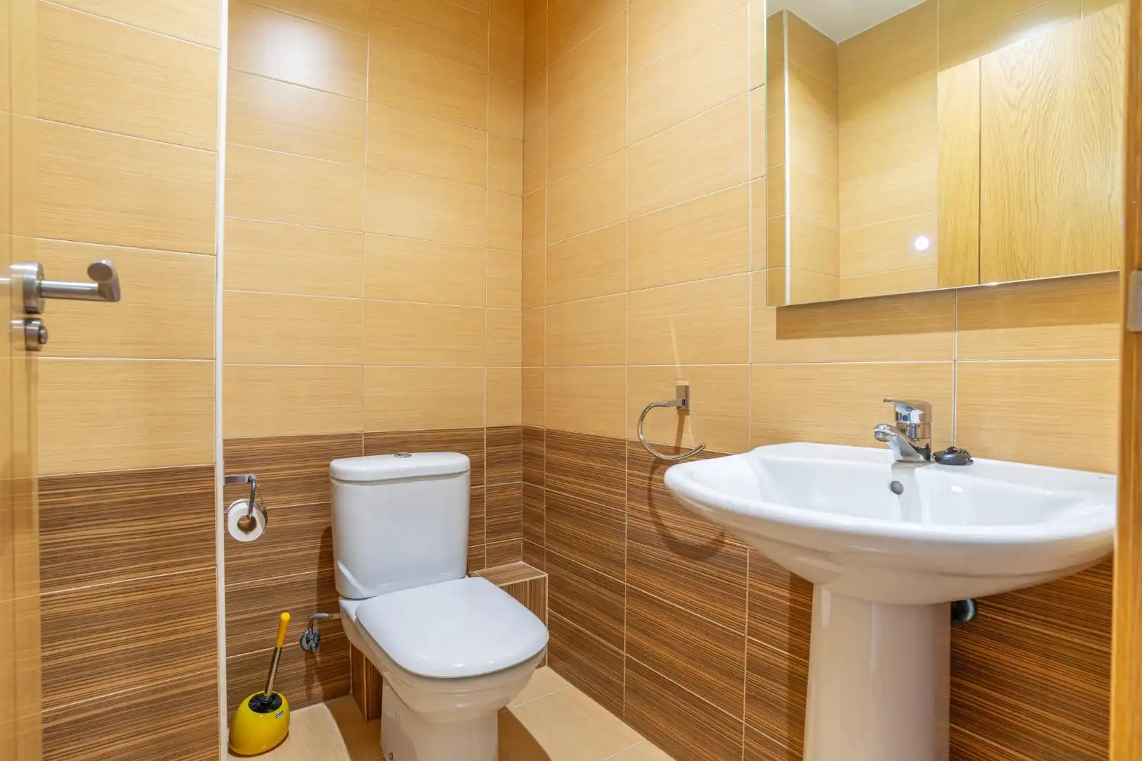 Bathroom of Flat for sale in Murcia  with Air Conditioner, Terrace and Storage room