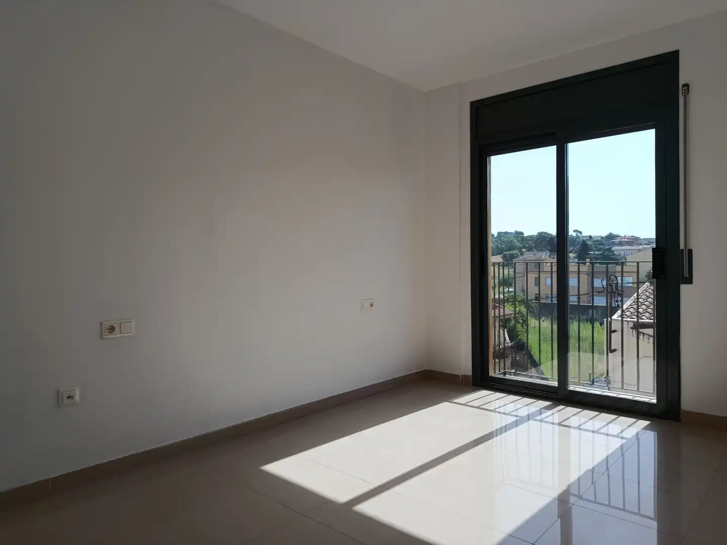 Habitación de Piso de alquiler en Caldes de Malavella con Calefacción y Balcón