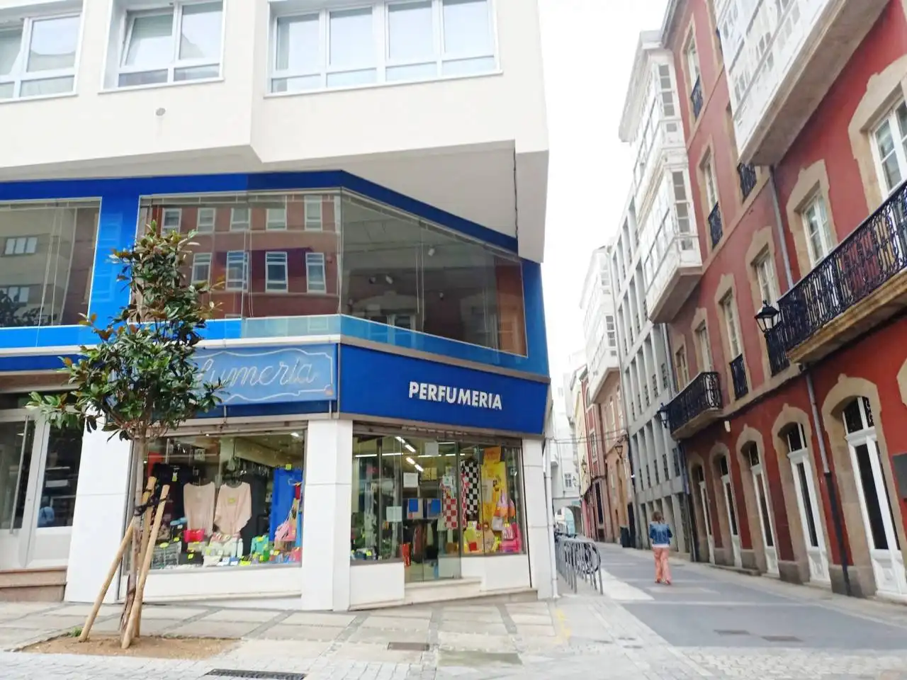 Vista exterior de Local en venda en A Coruña Capital 