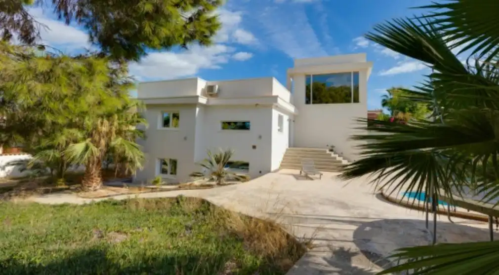 Villa avec terrasse à vendre à Avenida NACIONES
