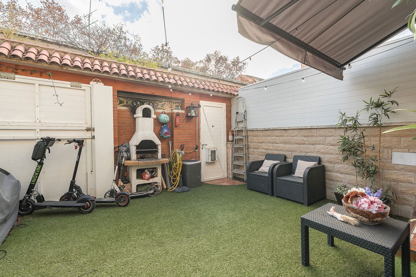 Terrace of Single-family semi-detached for sale in  Barcelona Capital  with Air Conditioner, Heating and Terrace