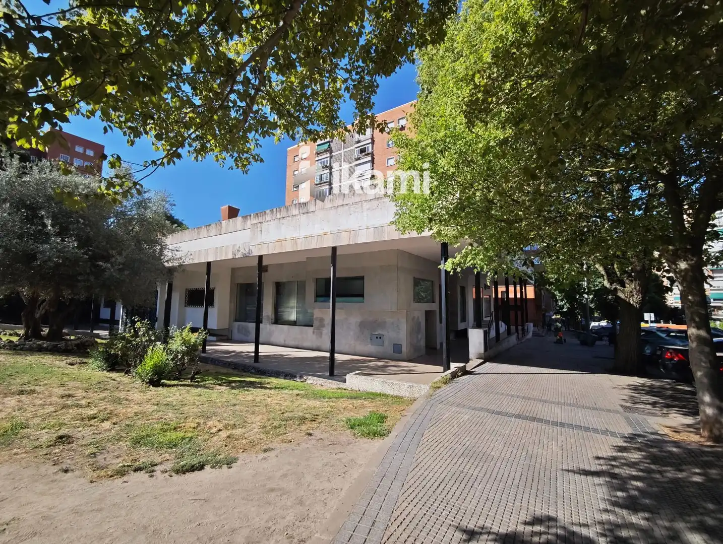 Außenansicht von Gebäude zum Verkauf in Alcorcón