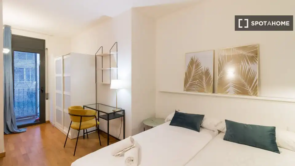 Appartamento con terrazza in affitto a Eixample, imagen 15