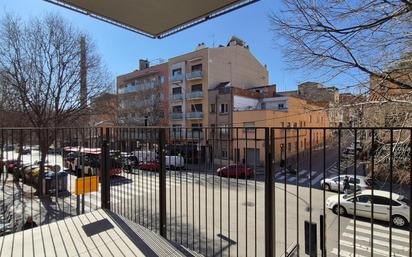 Exterior view of Flat for sale in Terrassa  with Air Conditioner and Terrace