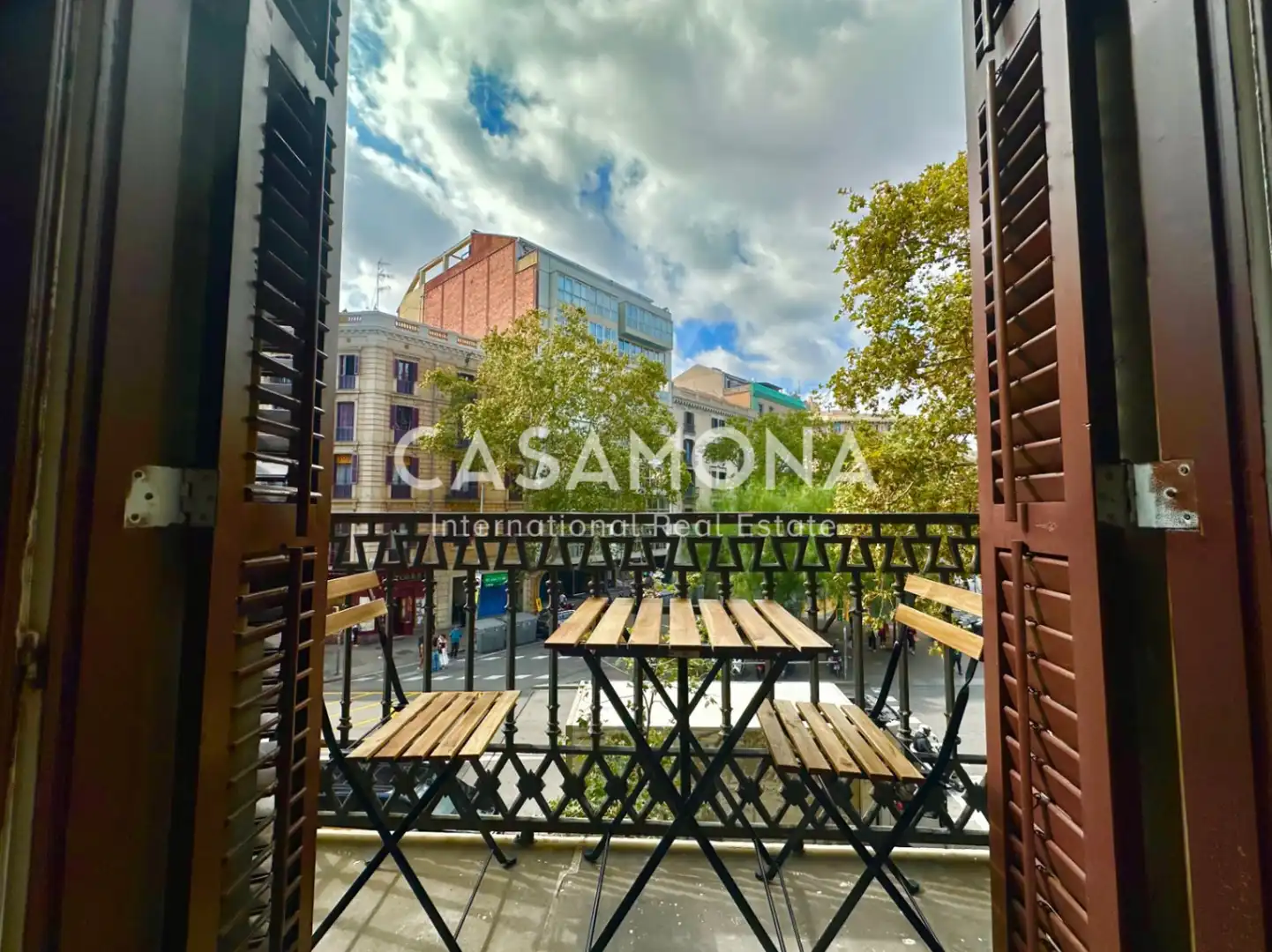 Apartamento con terraza en alquiler en Ciutat Vella