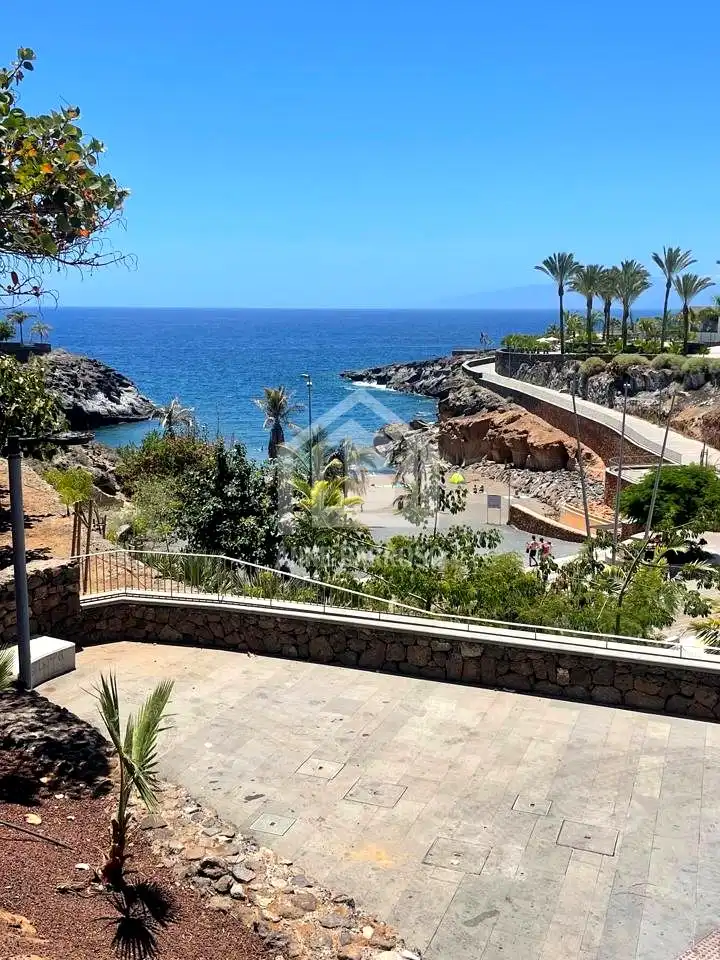 Vista exterior de Planta baja de alquiler en Adeje