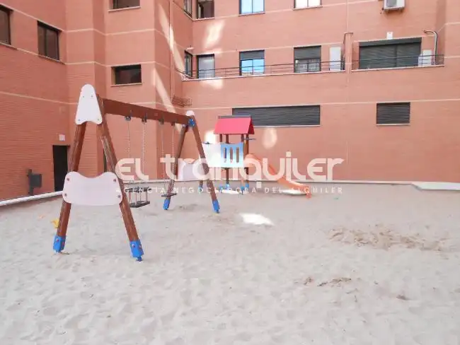 Parking de Dúplex en venta en Alcalá de Henares con Terraza, Trastero y Amueblado