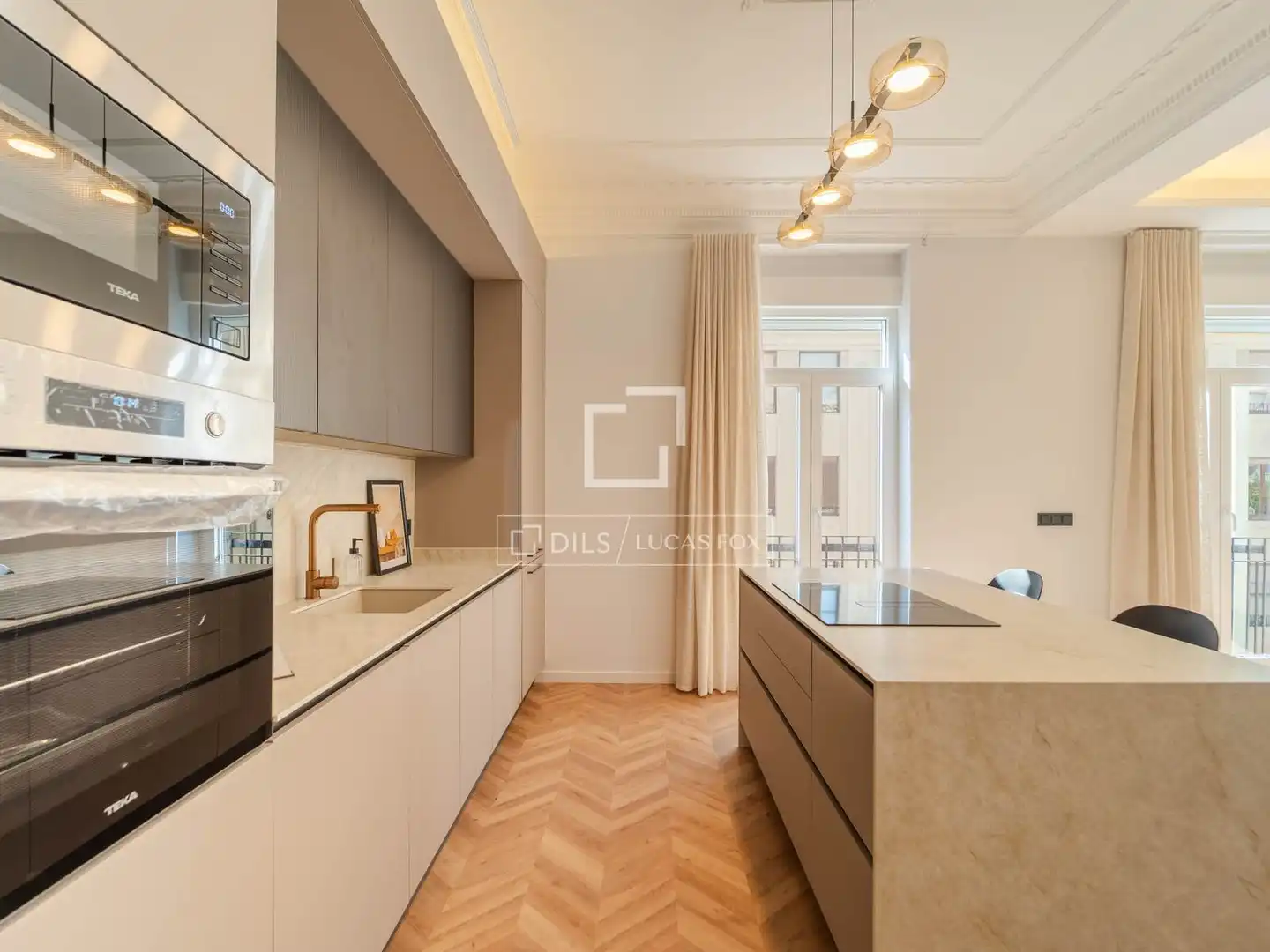 Kitchen of Flat for sale in L'Eixample