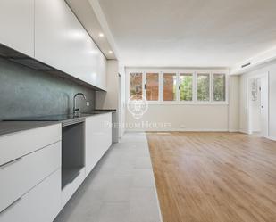 Exterior view of Flat for sale in  Barcelona Capital  with Air Conditioner and Heating
