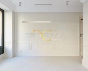 Dining room of Premises for sale in  Madrid Capital