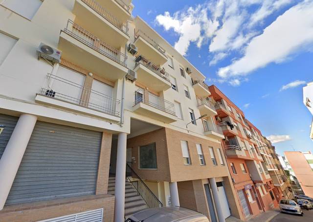 Local comercial en Venta en C/ Leonardo Bonet Marzal en Peñalsordo